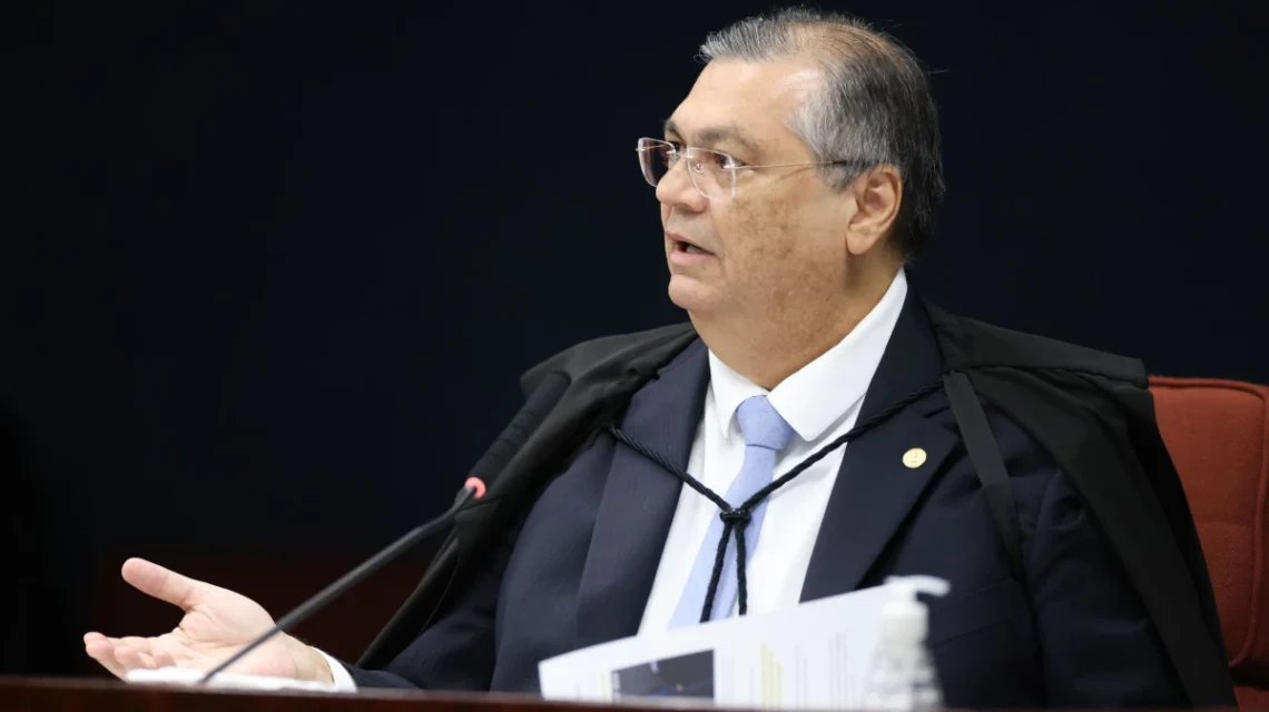 Dino se solidariza com Moraes após EUA aplicarem Lei Magnitsky