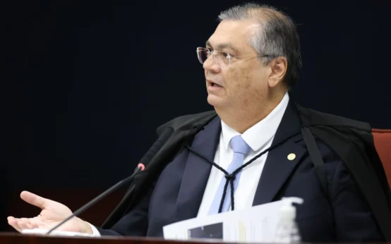 Dino se solidariza com Moraes após EUA aplicarem Lei Magnitsky