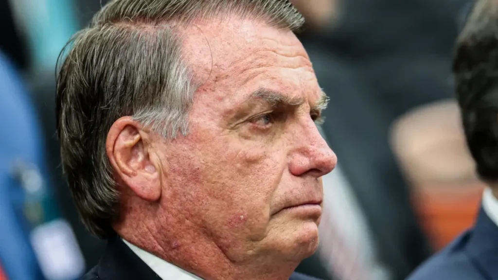 Bolsonaro e outros seis réus têm 15 dias para apresentar as alegações finais.