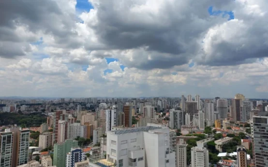 Temperatura despenca em São Paulo e termômetros chegam aos 8ºC