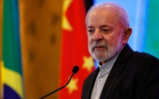 Lula tem avaliação negativa de 41%; positiva é de 22%, diz PoderData