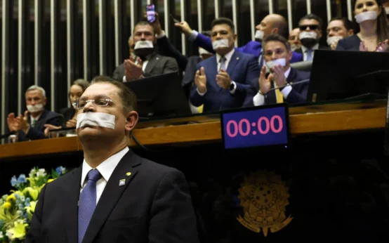 Em protesto por Bolsonaro, PL organiza escala para ocupar plenário no fim de semana