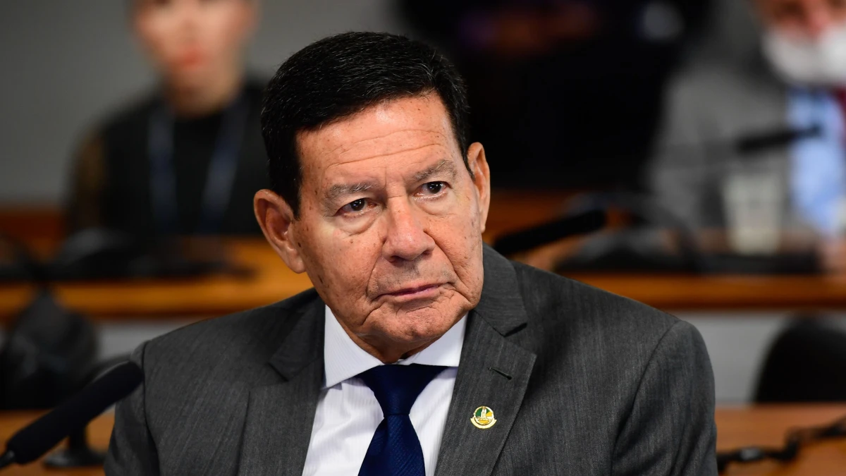 Mourão: Prisão domiciliar de Bolsonaro é fruto da insegurança jurídica