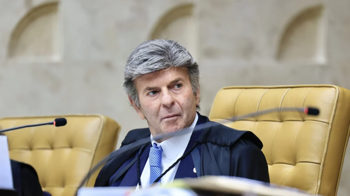 Fux rejeita pedido de prisão domiciliar humanitária para Daniel Silveira