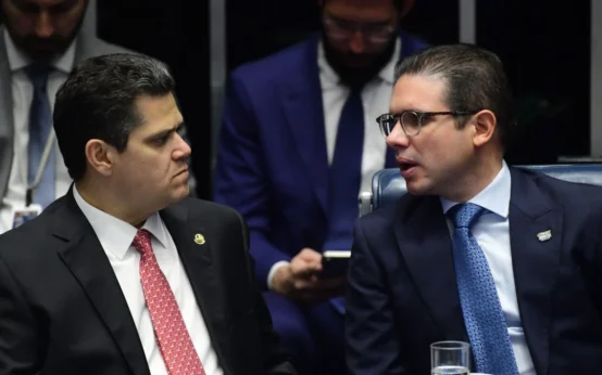 Hugo Motta e Davi Alcolumbre estão diante de impasse