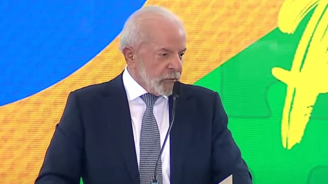 Lula defende Pix e diz que Trump deveria experimentar sistema nos EUA