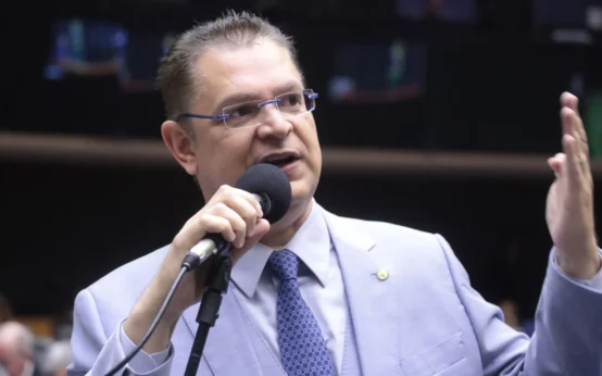 Deputado Sóstenes: “Zambelli não deve perder mandato”
