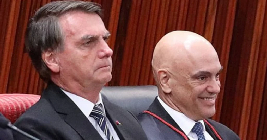 Bolsonaro pede autorização de Moraes para reduzir a pena lendo livros