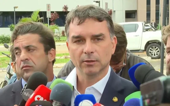 Flávio critica Lula e diz que vai trabalhar para derrubar veto à dosimetria