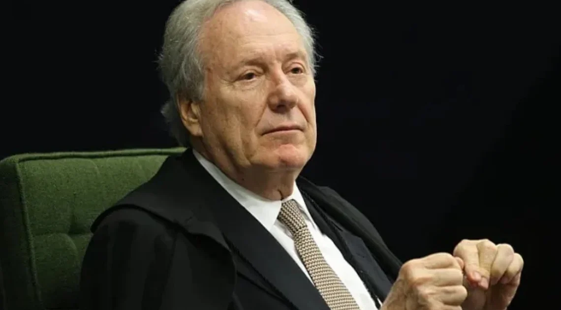 Lewandowski entrega carta de demissão a Lula, dizem fontes