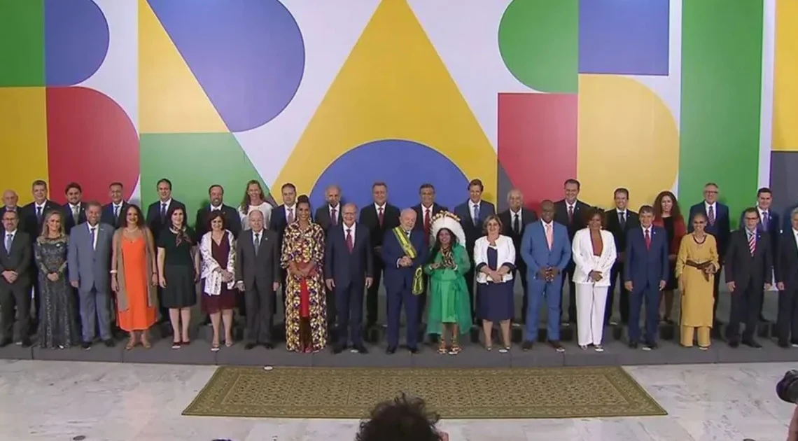 Lula pode alcançar 39 pastas com Ministério da Segurança