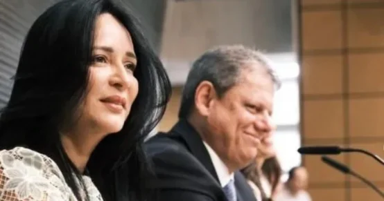Mulher de Tarcísio pede a marido “novo CEO” para o país