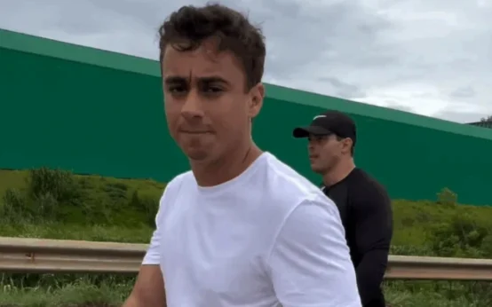 Nikolas Ferreira anuncia caminhada de Minas a Brasília contra prisões de Bolsonaro e do 8 de janeiro