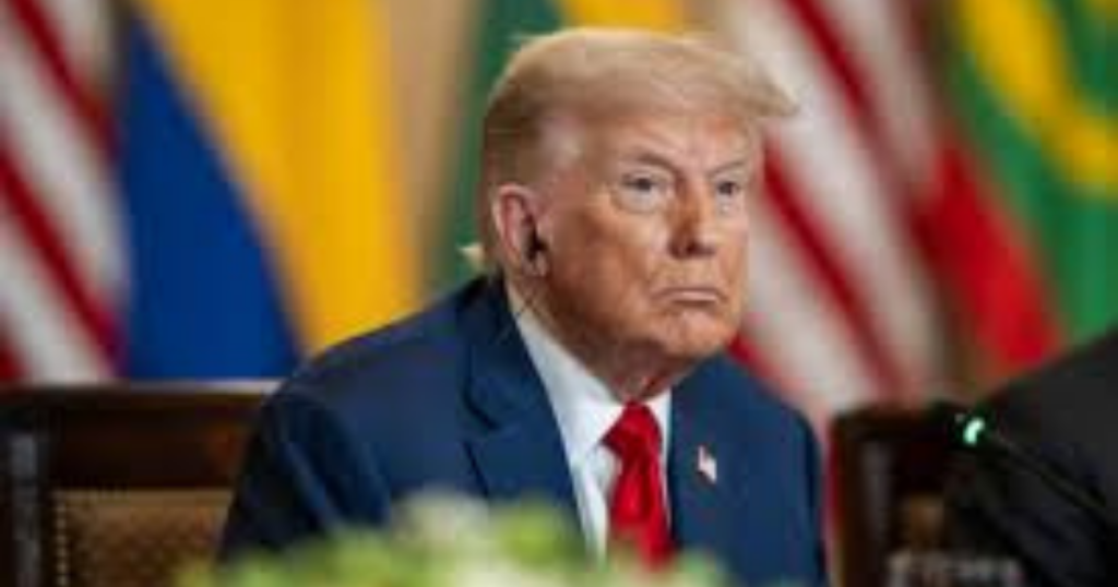 Trump dá sinal verde a projeto que pode impor sanções secundárias ao Brasil