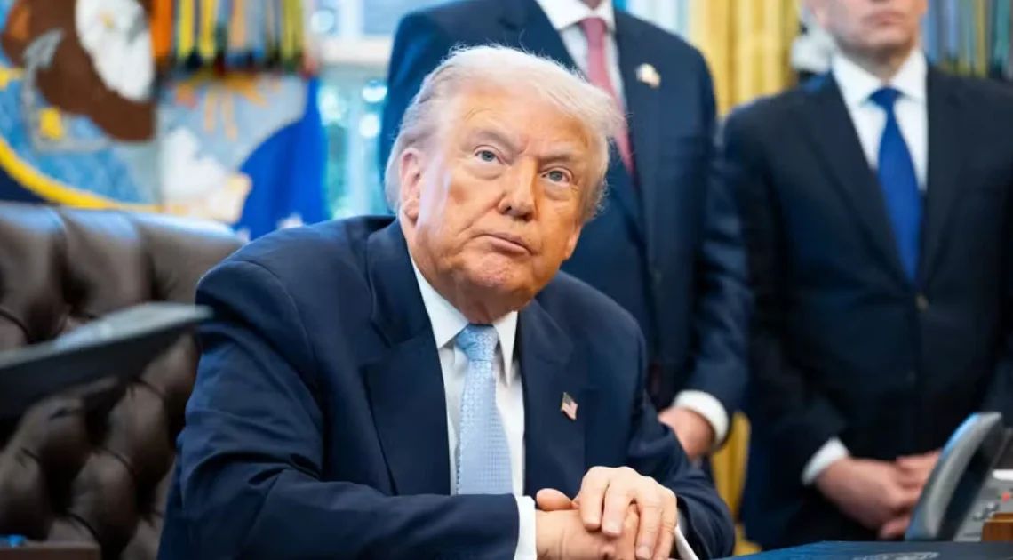 Trump diz que cancelou segundo ataque contra a Venezuela após cooperação