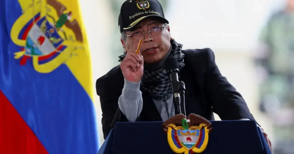 Veja a linha do tempo dos ataques entre Trump e Gustavo Petro