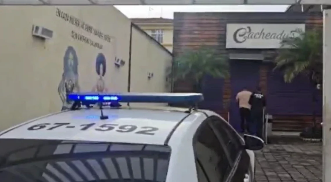 policia-faz-operacao-contra-saloes-por-uso-irregular-de-cosmeticos-no-rj