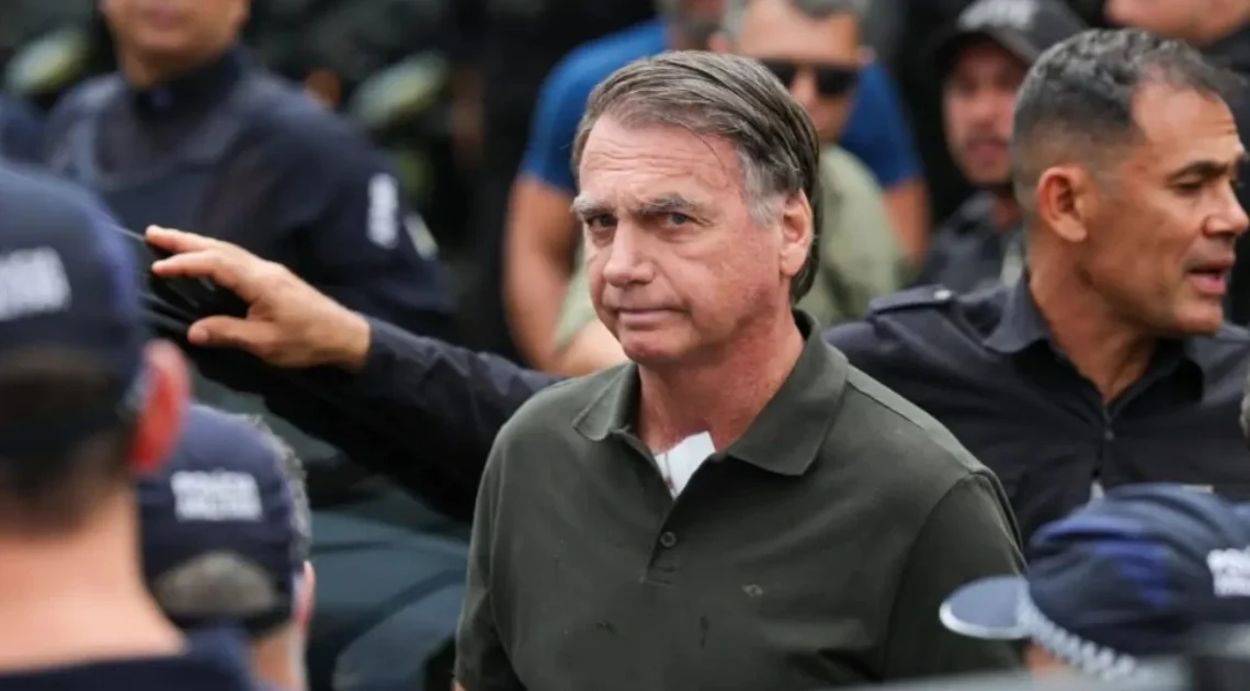 Defesa de Bolsonaro solicita extensão de prisão domiciliar