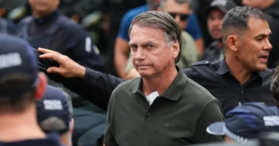 Defesa de Bolsonaro solicita extensão de prisão domiciliar