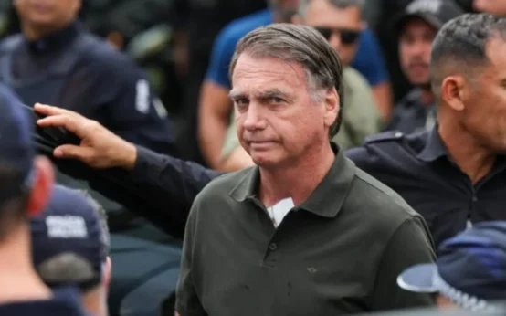 Defesa de Bolsonaro solicita extensão de prisão domiciliar