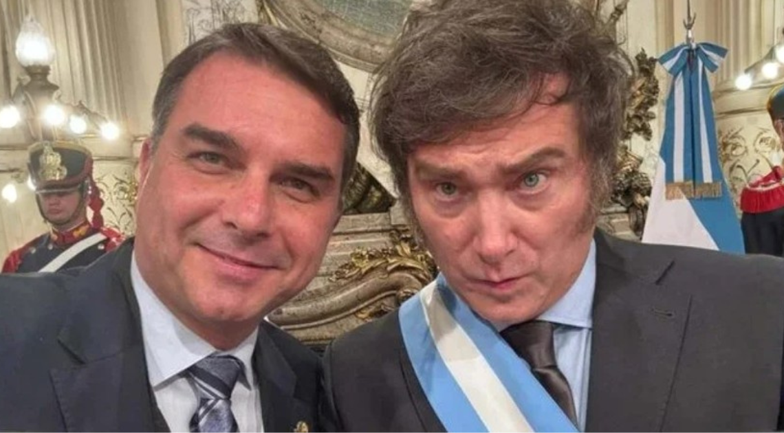 Analise-Convencao-do-PL-reune-Milei-discursos-politicos-IA-e-video-na-oficializacao-de-Flavio-Bolsonaro