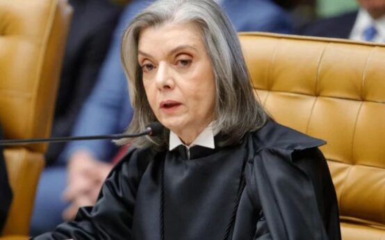 Cármen Lúcia defende democracia e reforça importância da soberania das instituições brasileiras