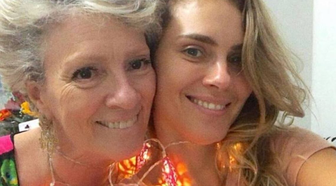 Carolina Dieckmann revela inspiração na própria mãe em filme sobre alcoolismo e expõe lembranças dolorosas da família