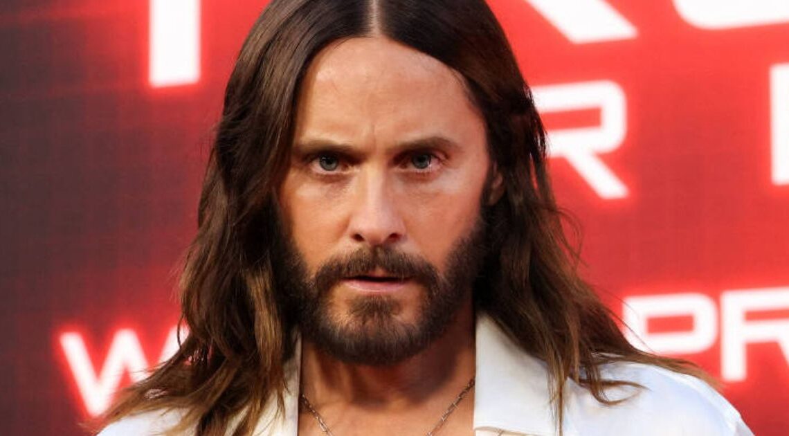 Jared Leto: novas denúncias de supostos crimes sexuais colocam astro de Hollywood no centro de polêmica internacional