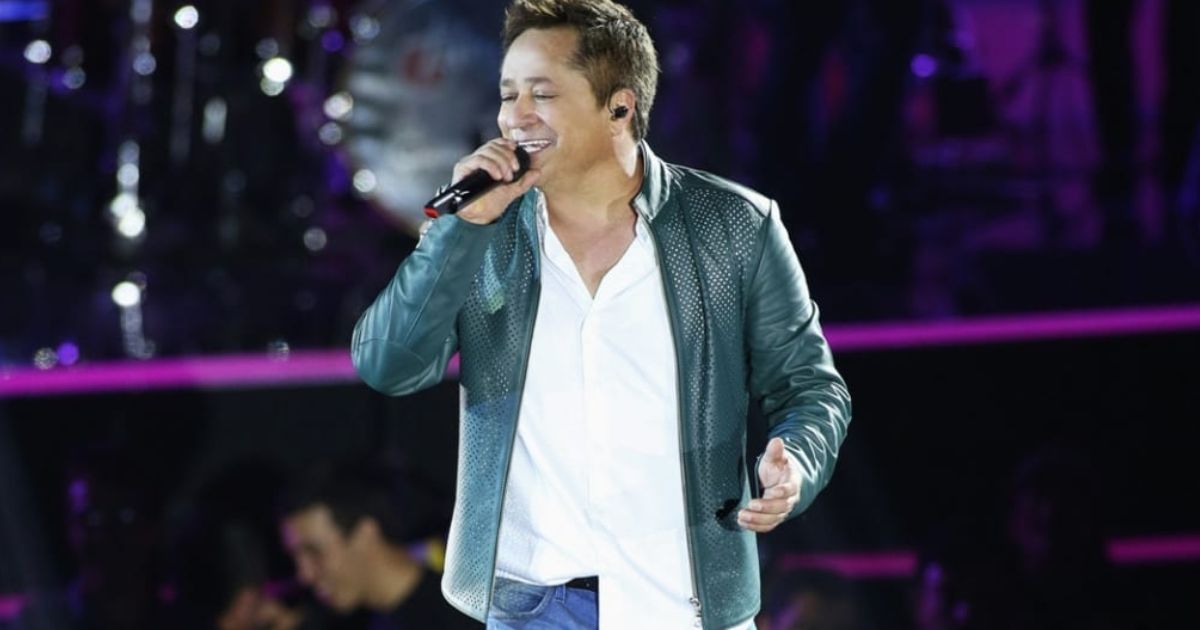 Leonardo comemora aniversário com festa na fazenda e encontro da família chama atenção dos fãs