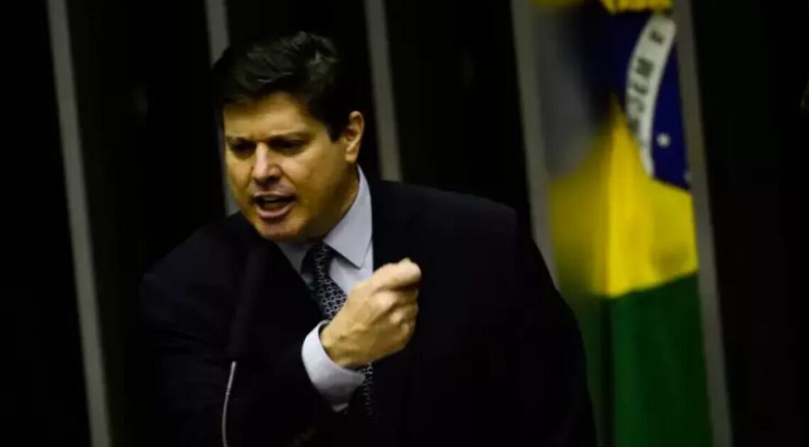 MDB decide não apoiar candidato à Presidência e libera diretórios para alianças em 2026