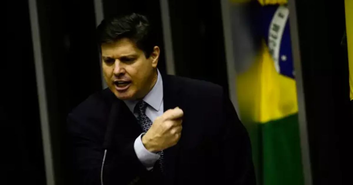 MDB decide não apoiar candidato à Presidência e libera diretórios para alianças em 2026