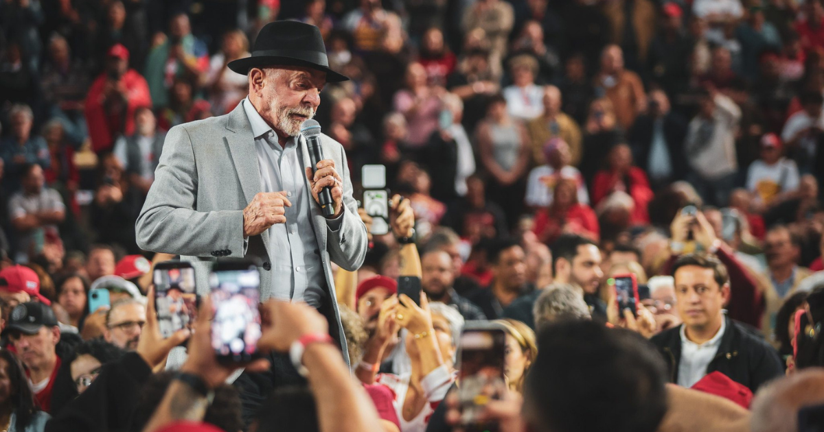 Nova-pesquisa-revela-cenario-inesperado-entre-Lula-e-principais-adversarios-no-2o-turno