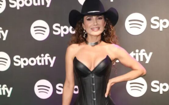 Paula Fernandes está solteira novamente após fim de romance e nova fase da cantora chama atenção