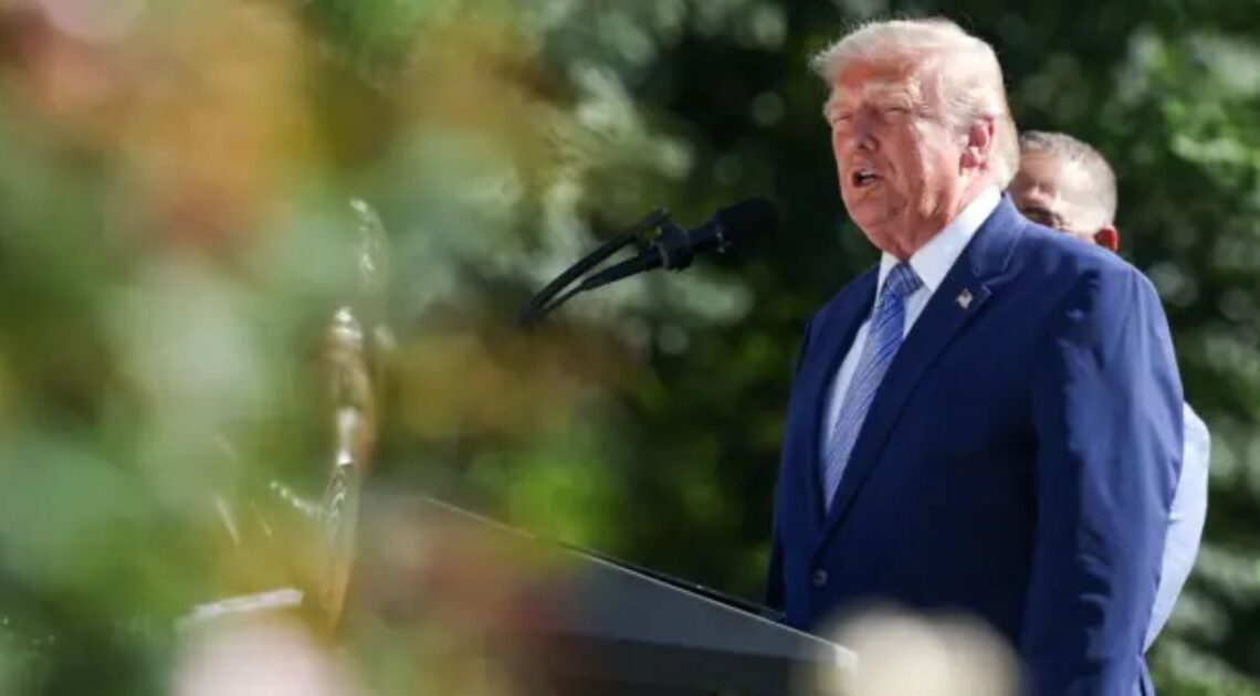 Trump afirma que pode ampliar ação militar contra Irã caso negociações não avancem